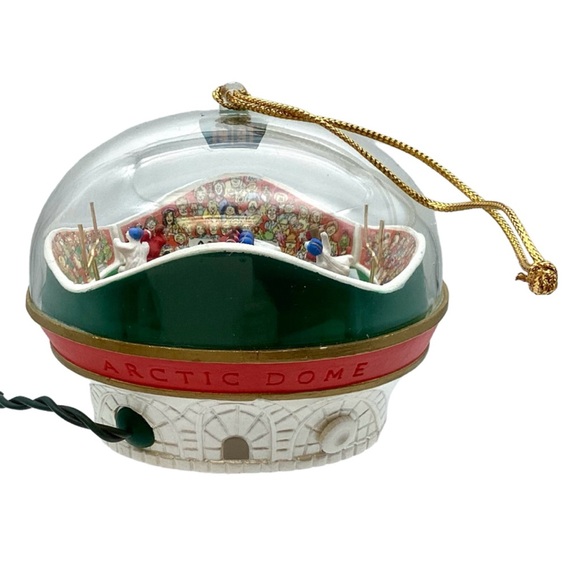 Hallmark 1991 “Arctic Dome” Magic Blinking Lights & Motion Ornament - Picture 14 of 15
